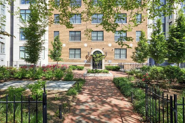 Reside Navy Yard, a Wyndham Residence