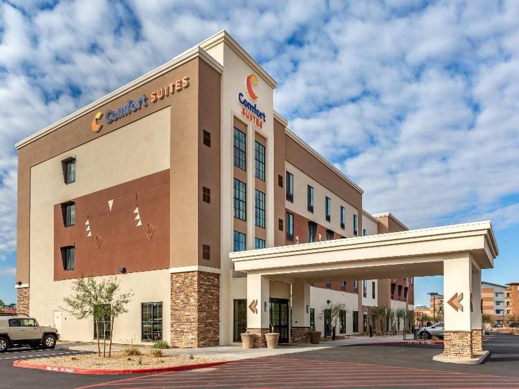 Comfort Suites Scottsdale Talking Stick Entertain