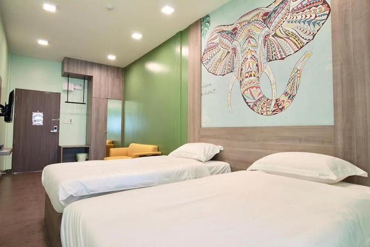 R 17 Living Hotel by ZUZU