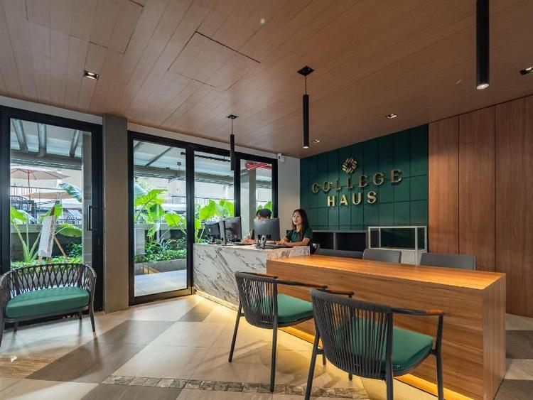 College Haus