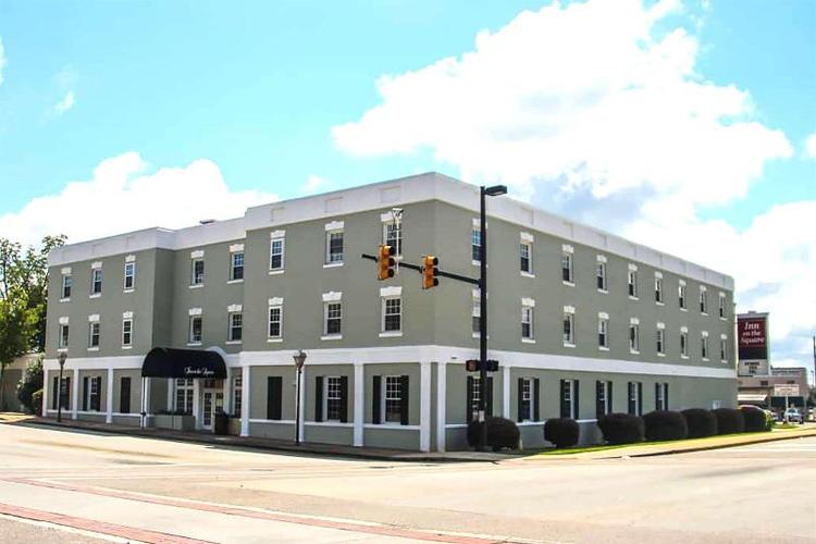 Inn On The Square Ascend Hotel Collection
