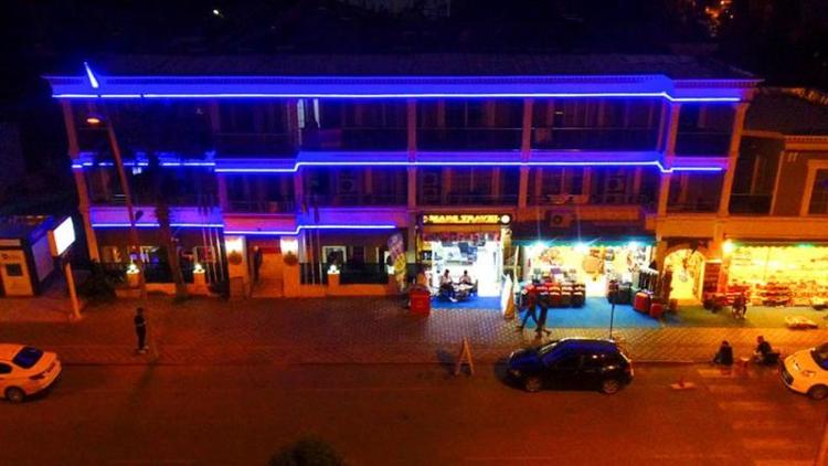 More Hotel