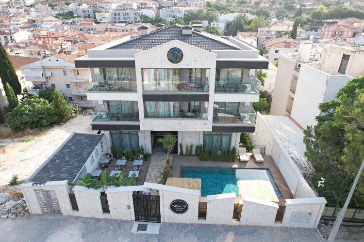 Ayayorgi̇ Homes & Hotels