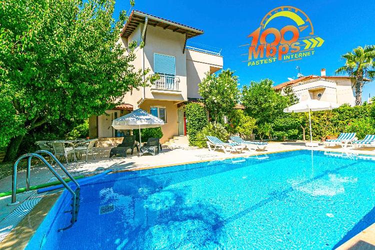 Paradise Town Villa Beldora