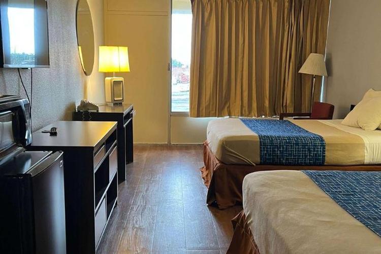 Travelodge By Wyndham Carlisle North