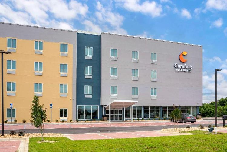 Comfort Inn & Suites Destin Near Henderson Beach