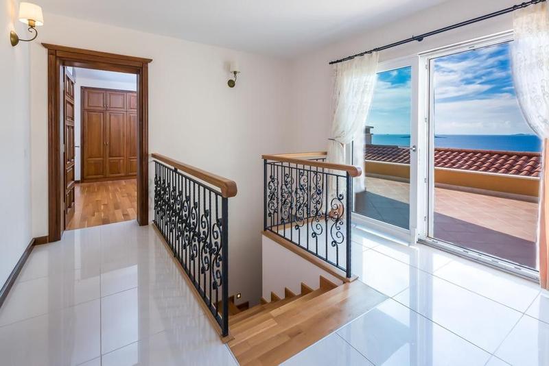 Villa Miras