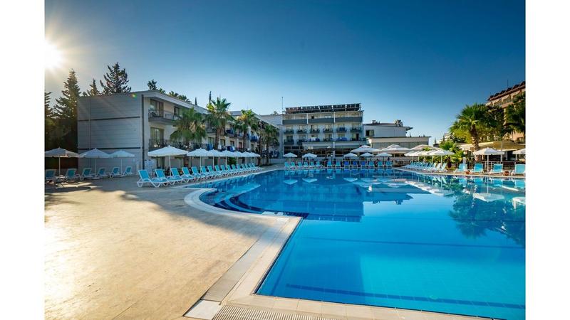 Armas Garden Hotel