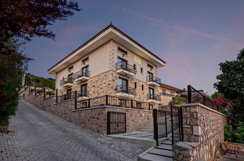 Atrium Taş Otel