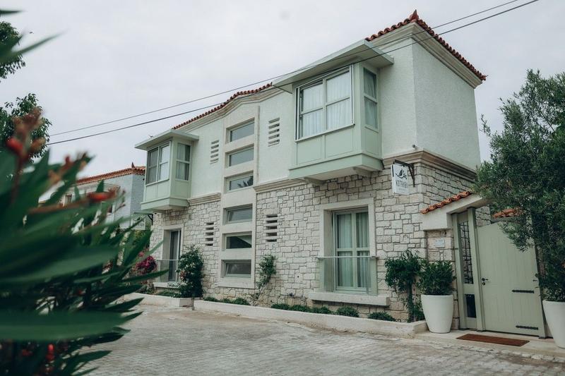 Kotraba Alacati Butik Hotel