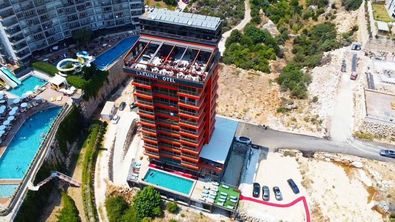Larmina Otel
