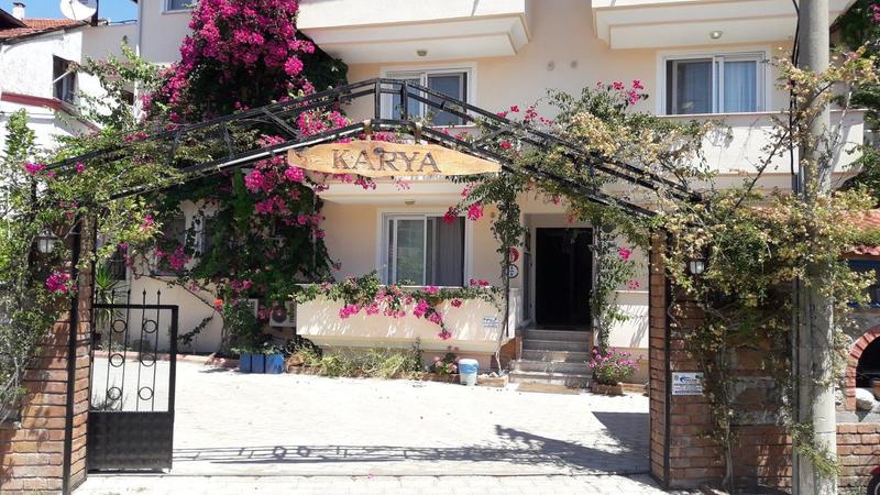 Karya Apartments