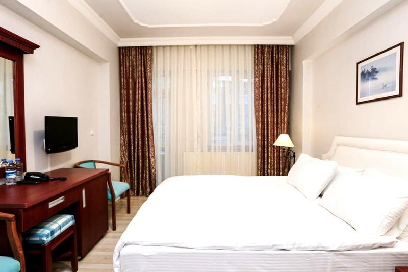 Ege Palas Hotel