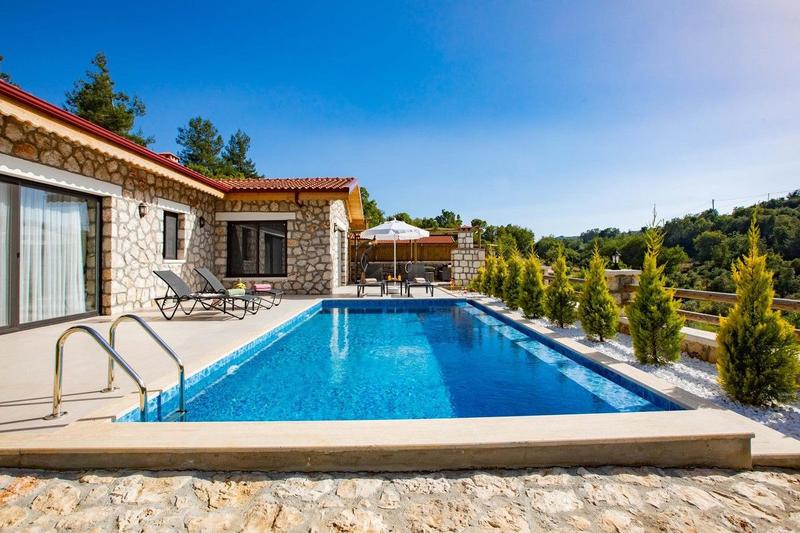 Villa Mira 1