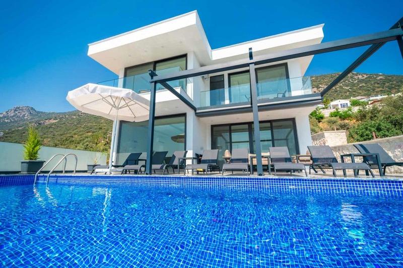 Villa Linos 2