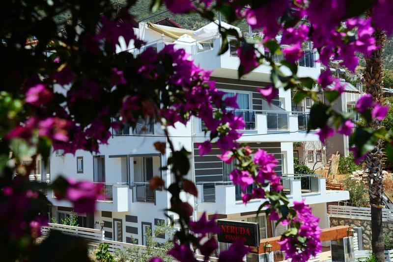 Neruda Hotel