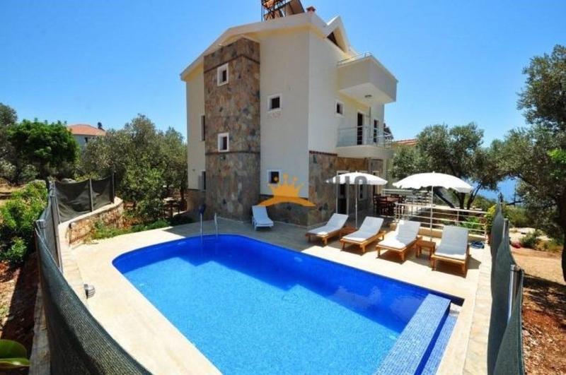 Sarı Villa