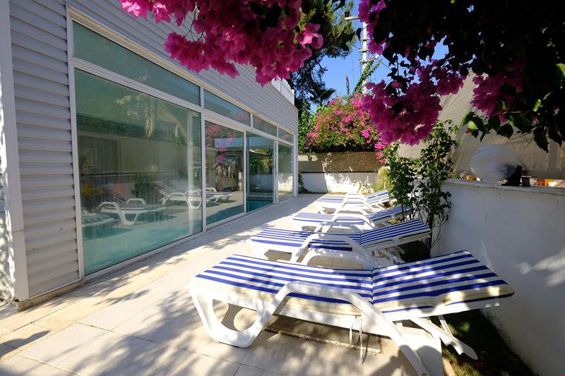 Olya Hotel