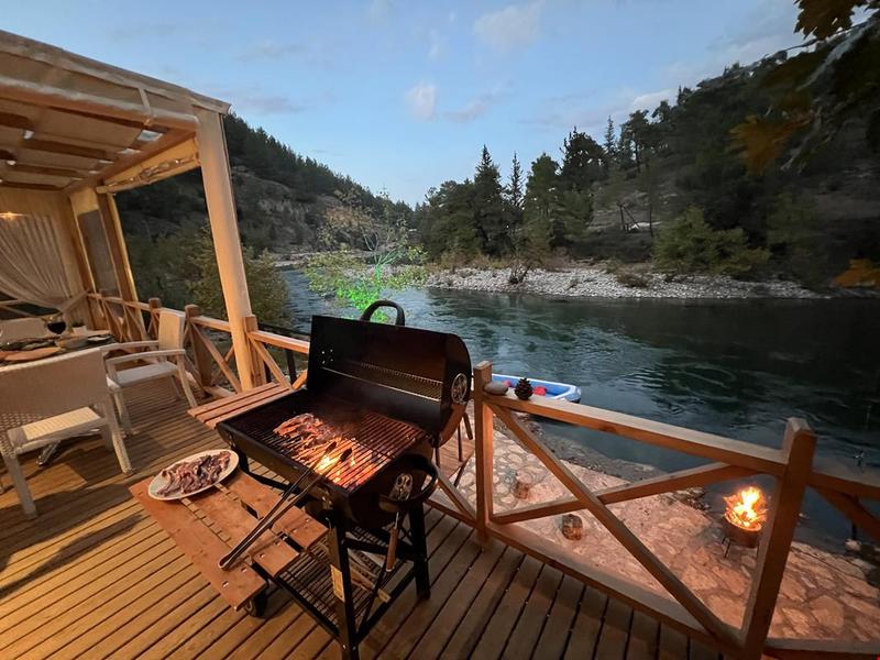 Canyon Tiny House Hotel