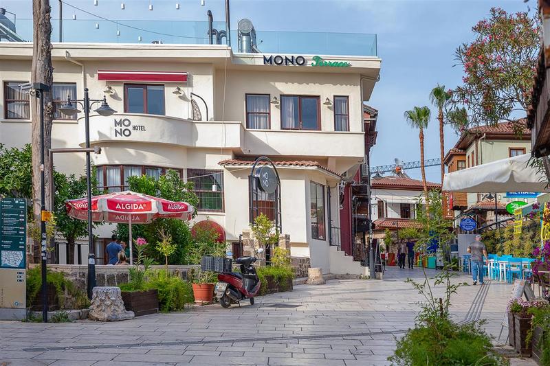 Mono Hotel