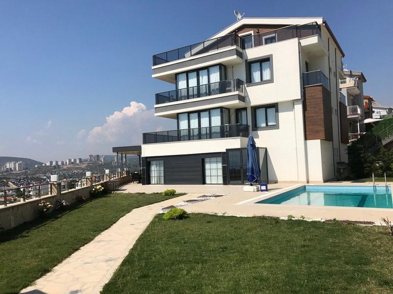 La Famillie Kuşadası 5+1 Lüx