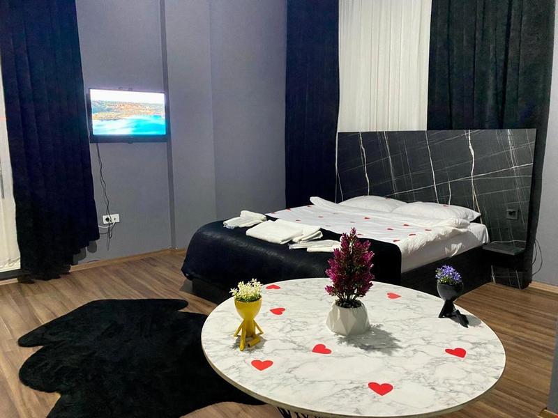 Lions Suit Hotel