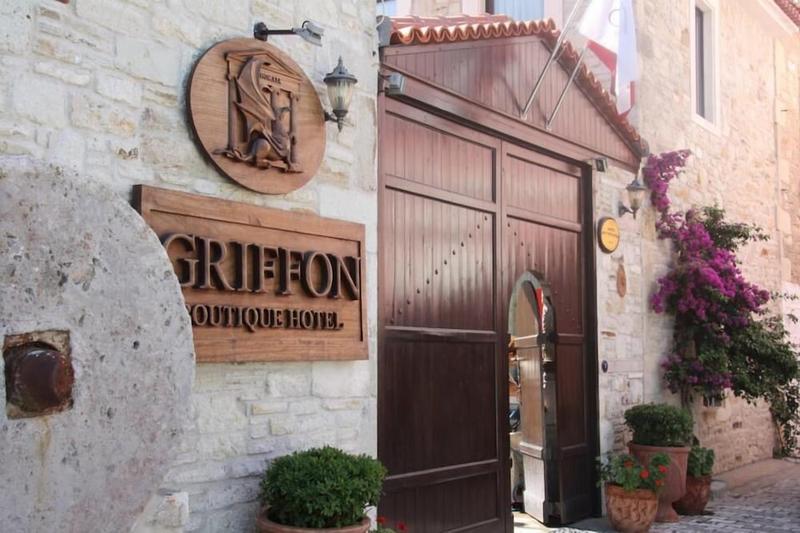 Griffon Boutique Class