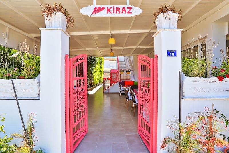 Kiraz Otel
