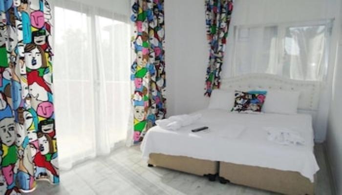 Fullmoon Rooms