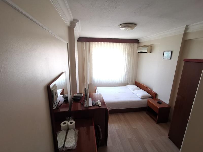 Saray Otel