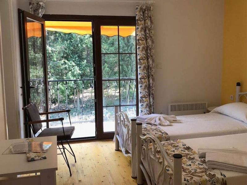 Baska Bir Yer Butik Otel