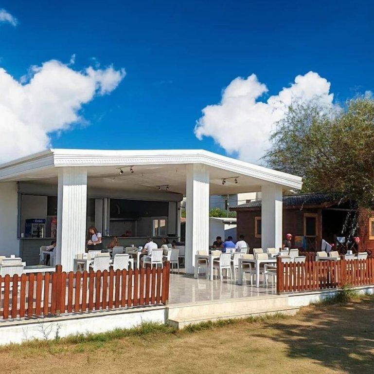 Okeanos Beach Bungalow