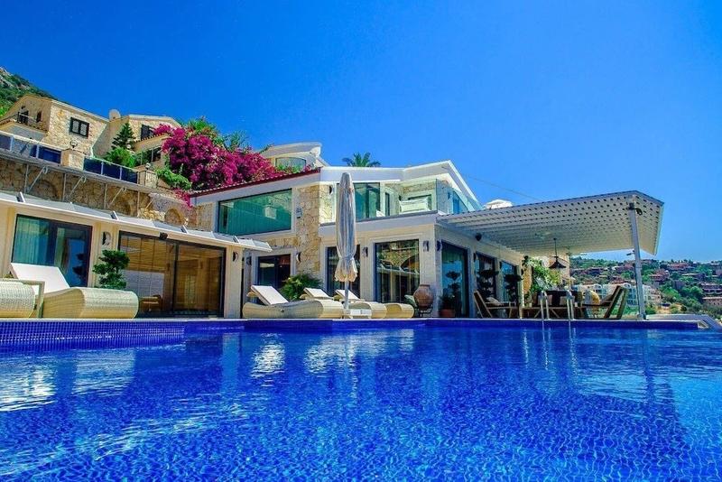 Villa Canim by Akdenizvillam