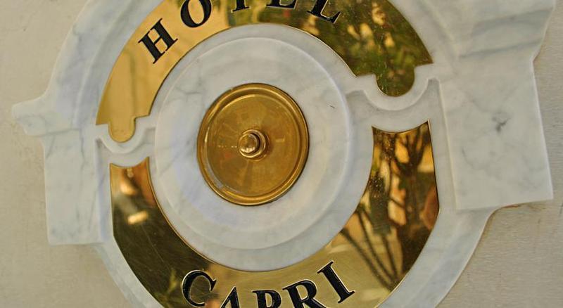 Carlton Capri