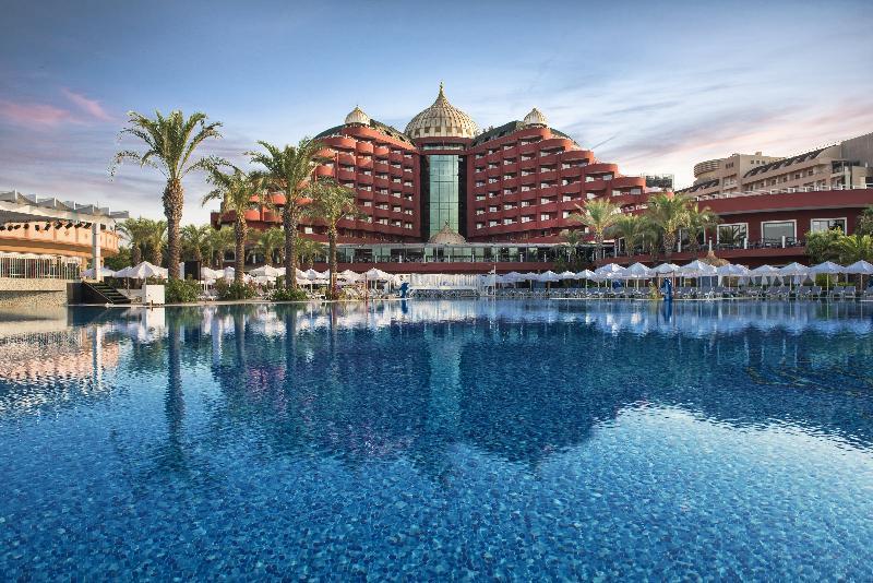 Delphin Palace