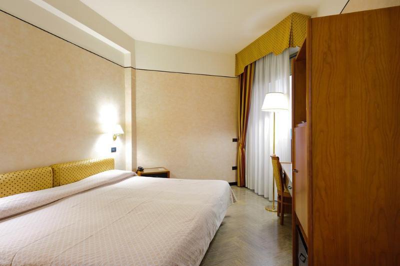 Admiral Art Hotel