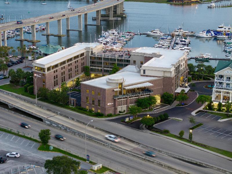 Hilton Garden Inn Charleston Waterfront/Downtown