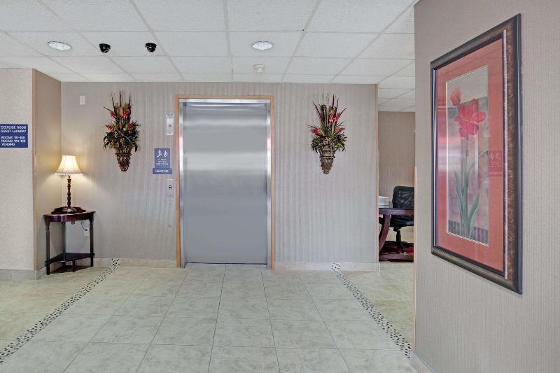 Microtel Inn & Suites By Wyndham Charleston South