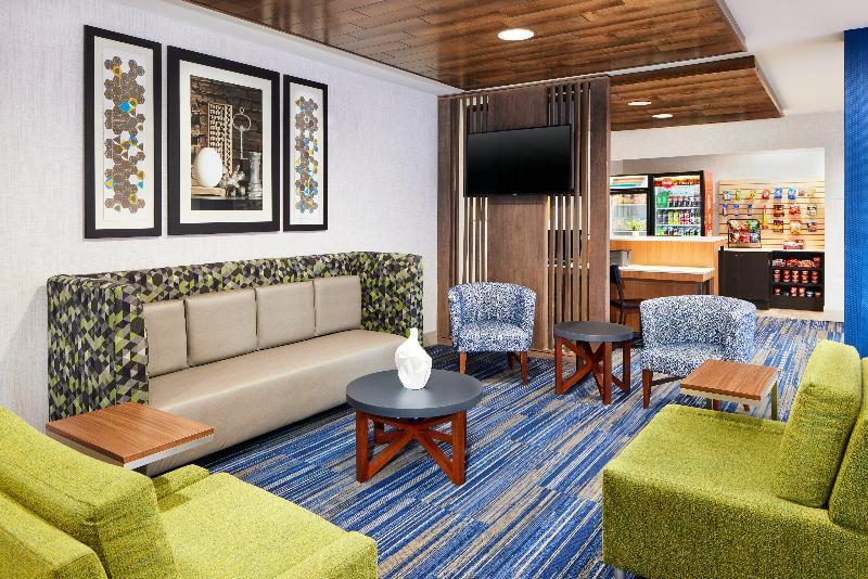 Holiday Inn Express Hotel & Suites Salem