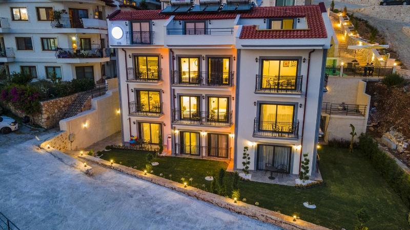Lobelya Suites