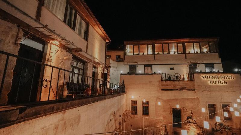 Young Cave Hotel