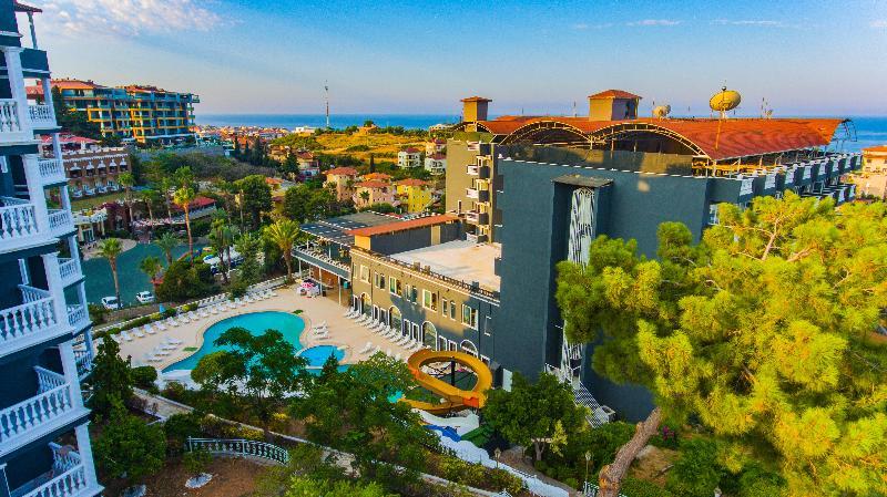 Fun Hill Resort Hotel