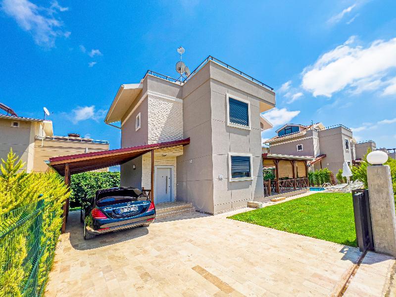 Paradise Town Villa Cordelia